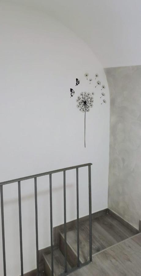 Napoli Pop Chiaia Apartment Exterior photo