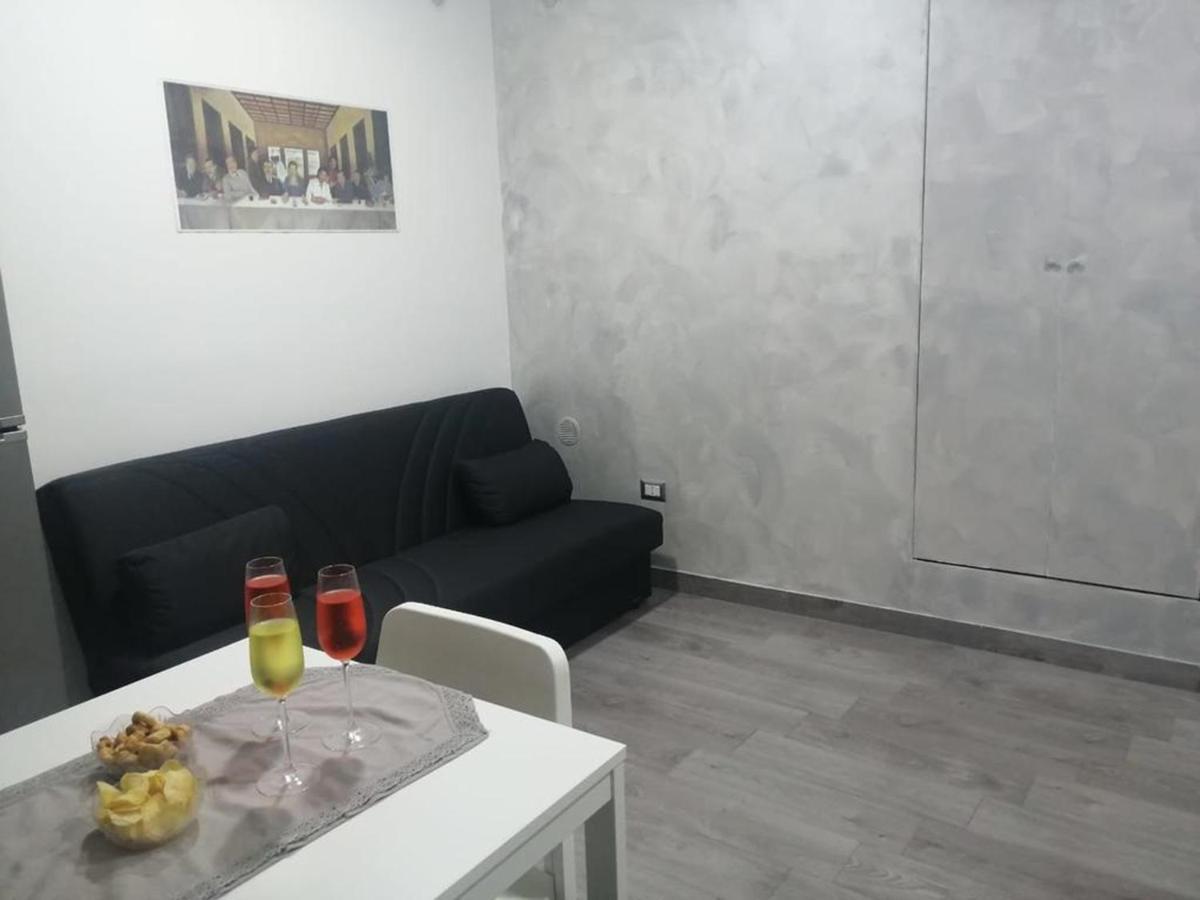 Napoli Pop Chiaia Apartment Exterior photo
