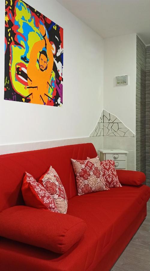 Napoli Pop Chiaia Apartment Exterior photo